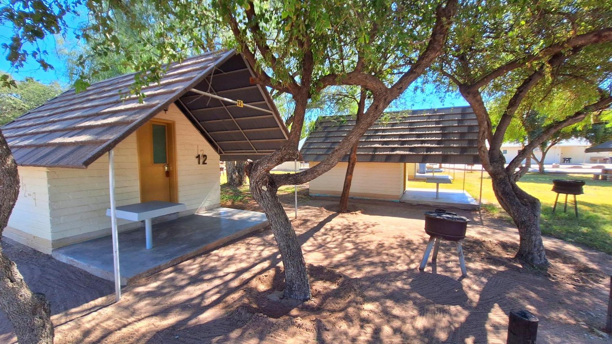 East Gate Rest Camp Buitepos Exterior foto