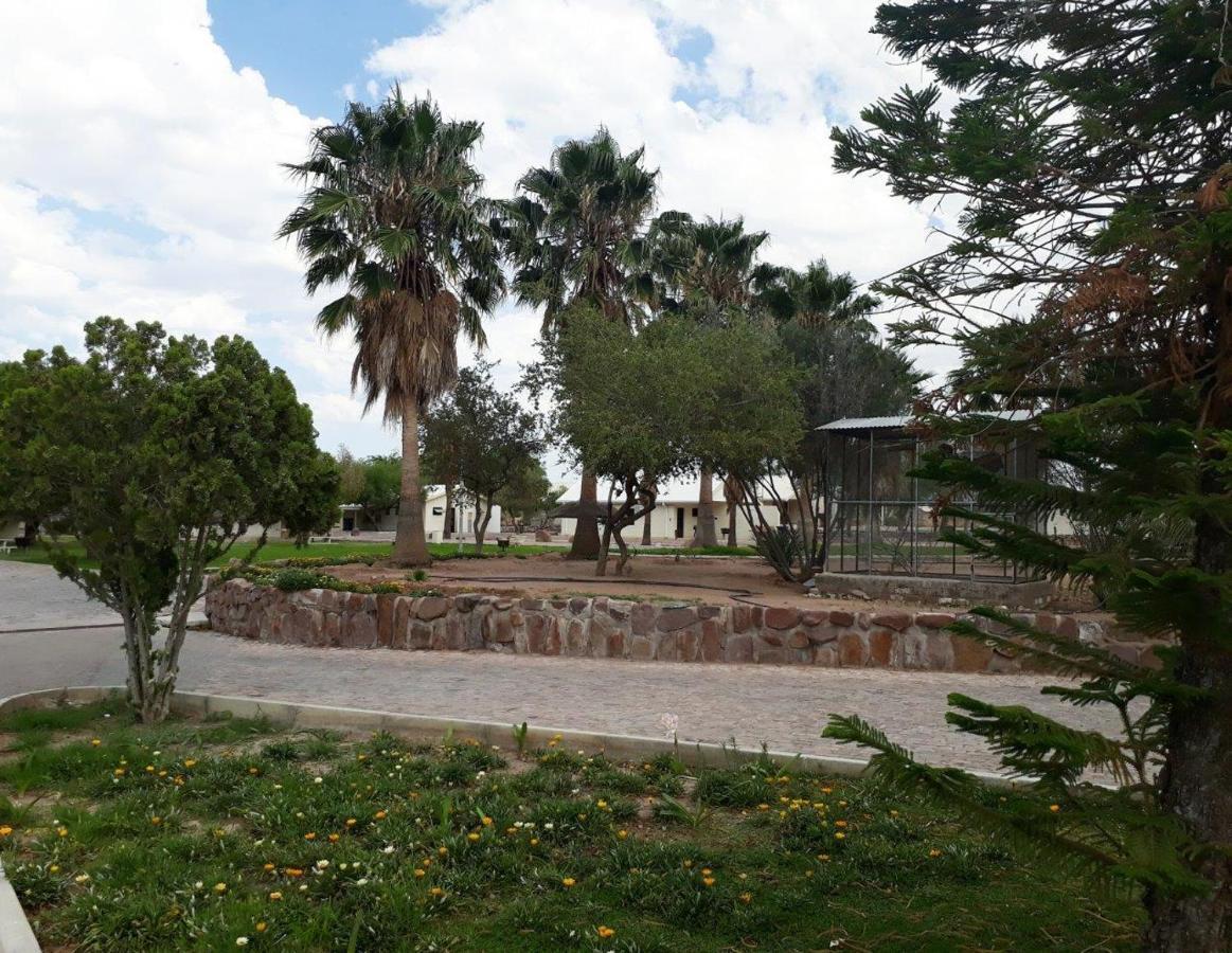 East Gate Rest Camp Buitepos Exterior foto
